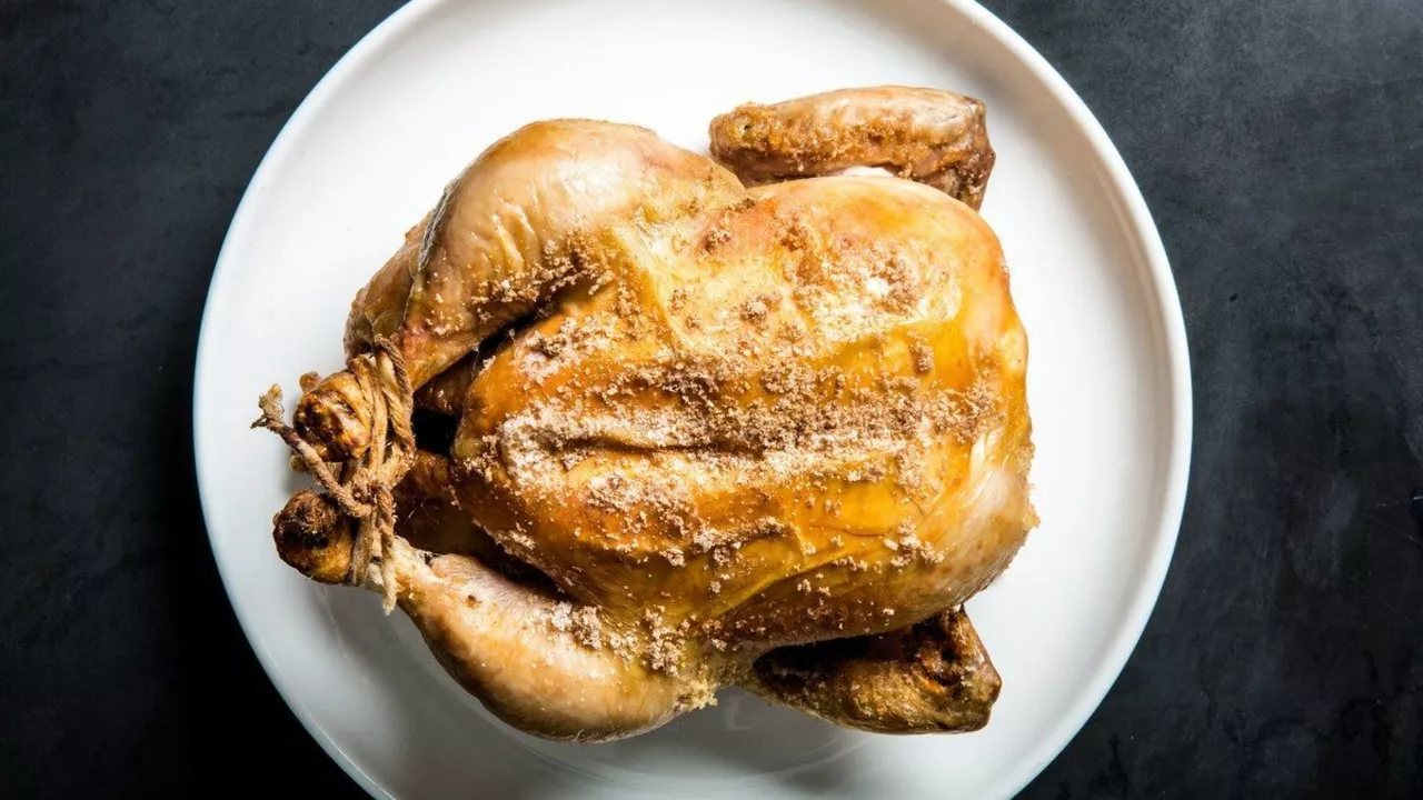 How to make a simple yet flavorful roasted chicken?